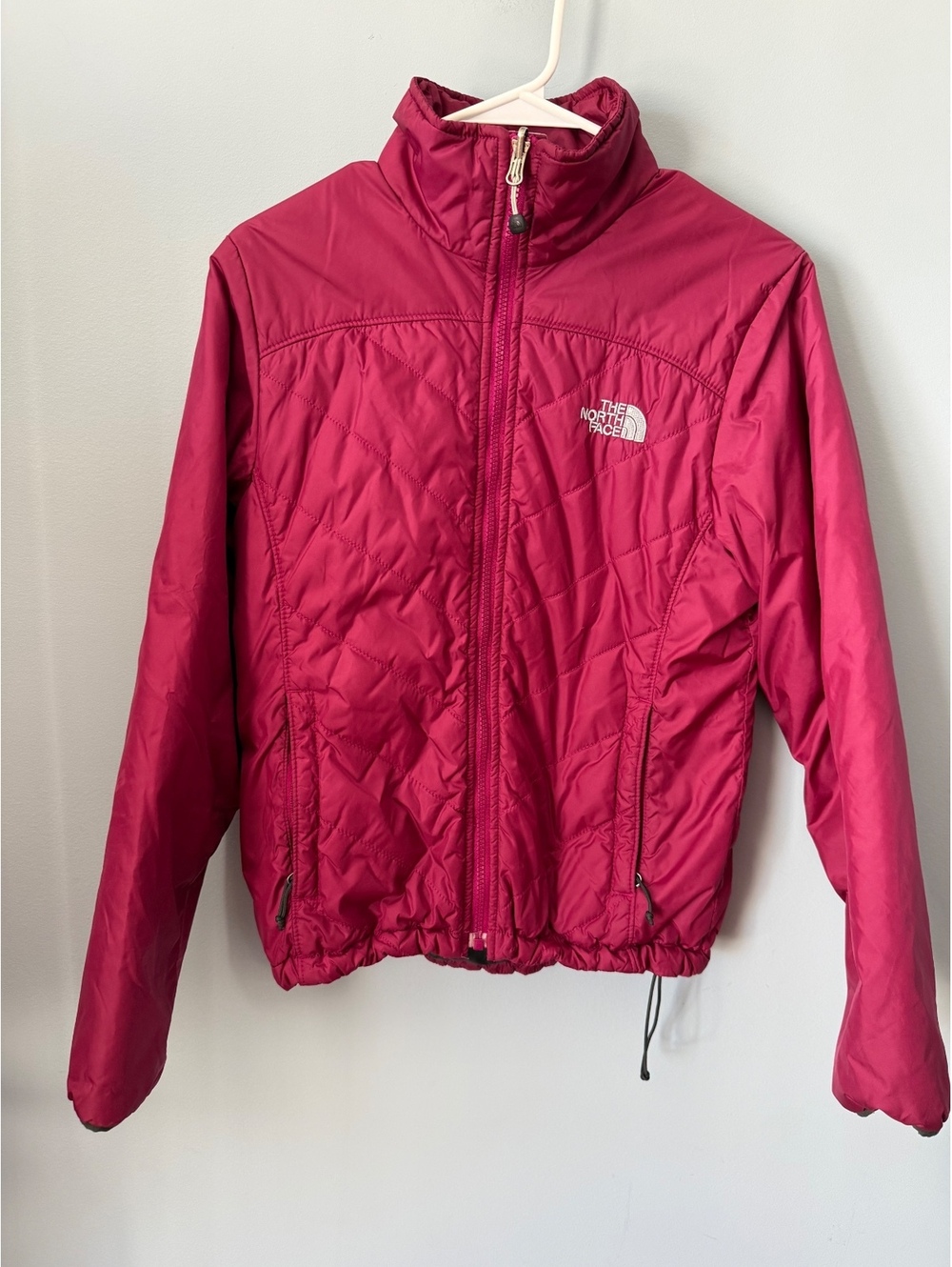 The North Face Women's Small Lightweight Quilted Jacket in Dark Pink